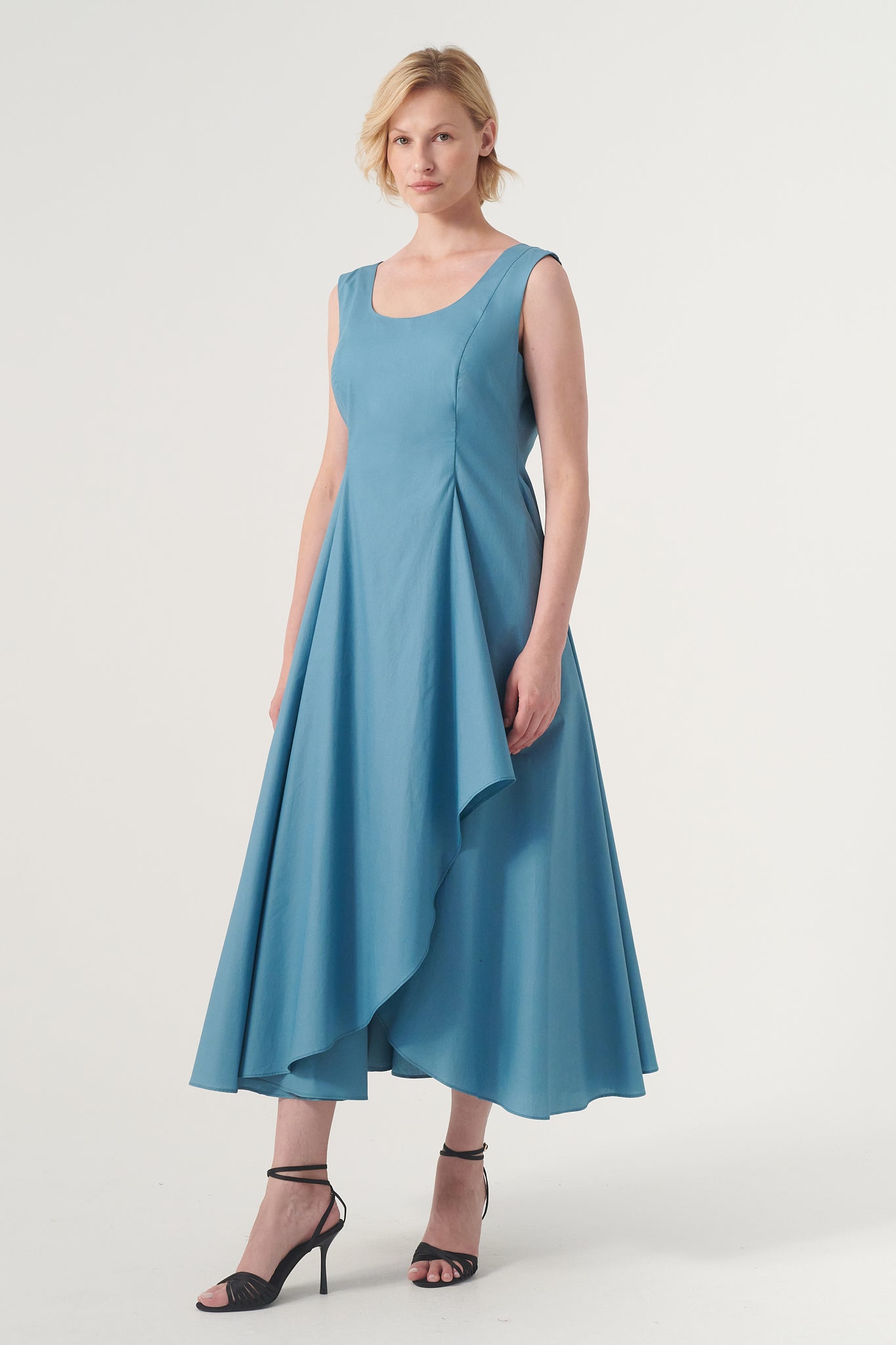 Scoop Neck, Open Back, Asymmetric Hem With Slit Detail Fit And Flare M John Paul Ataker Scoop Neck, Open Back, Asymmetric Hem With Slit Detail Fit And Flare M John Paul Ataker