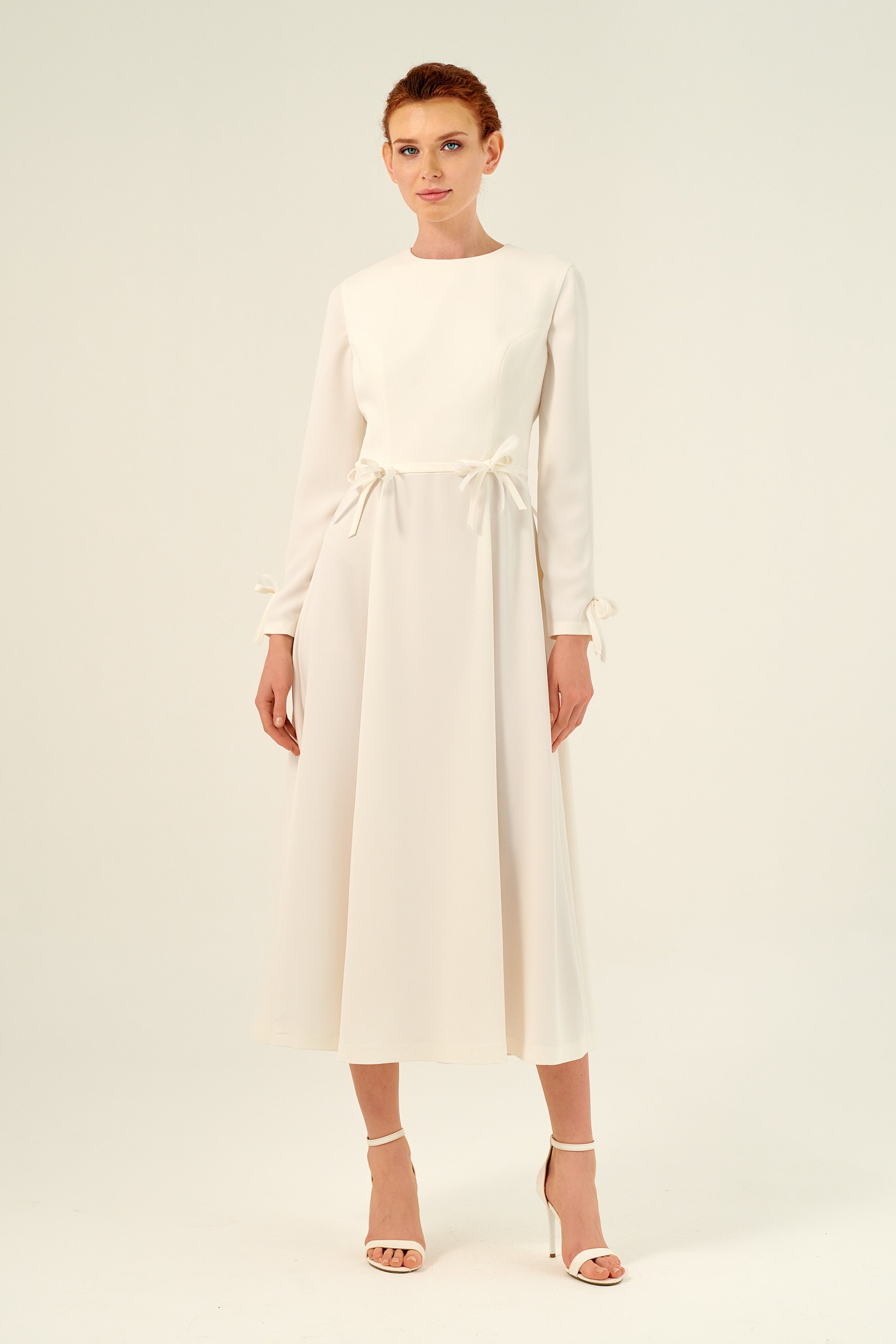 round neck long sleeve midi dress Black Round Neck Long Sleeve Split Hem Midi Dress
