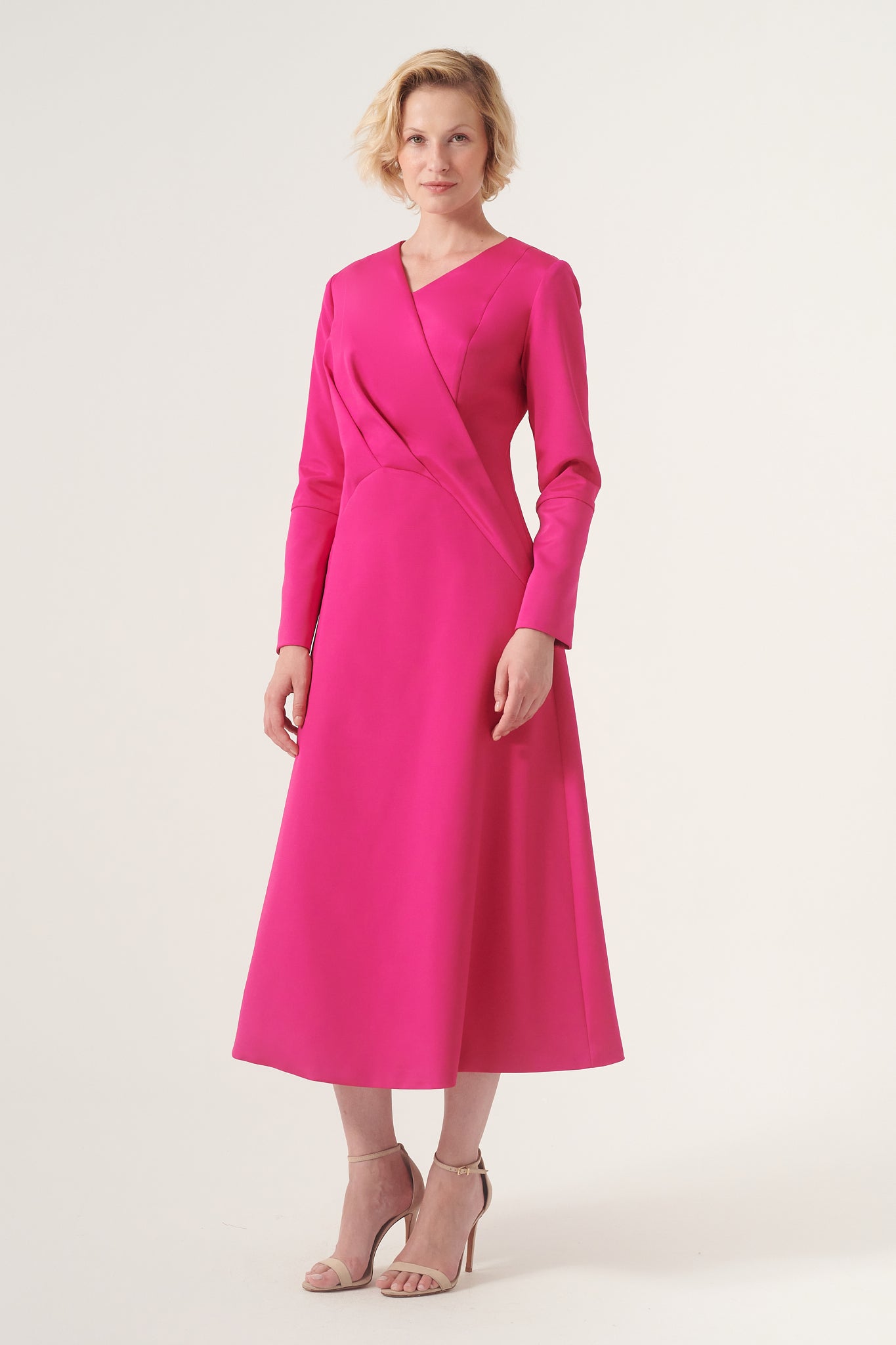 V-neck long-sleeve A-line midi length dress John Paul Ataker V-neck long-sleeve A-line midi length dress John Paul Ataker