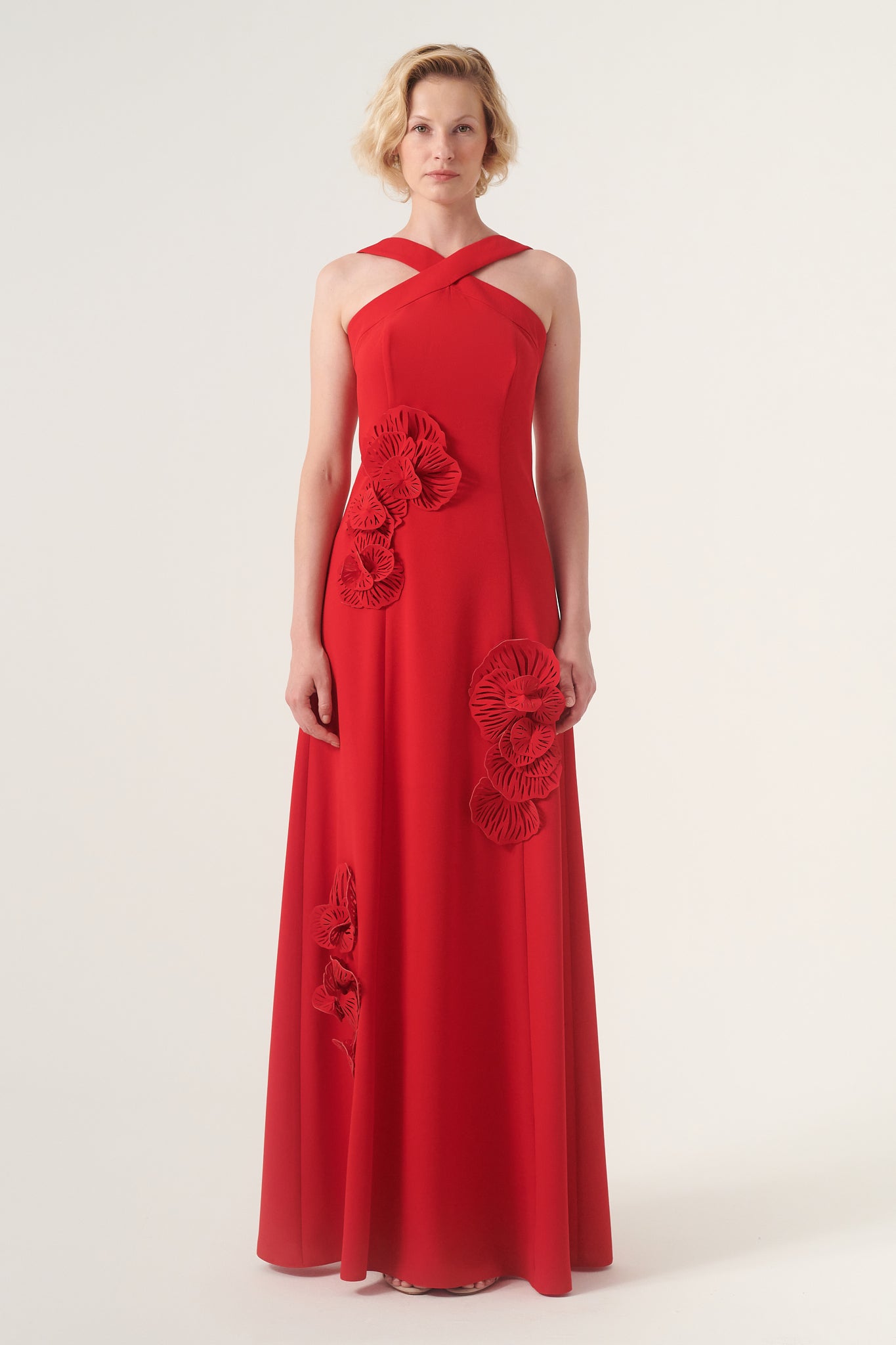 Crossover neckline laser-cut flower details long dress John Paul Ataker Crossover neckline laser-cut flower details long dress John Paul Ataker