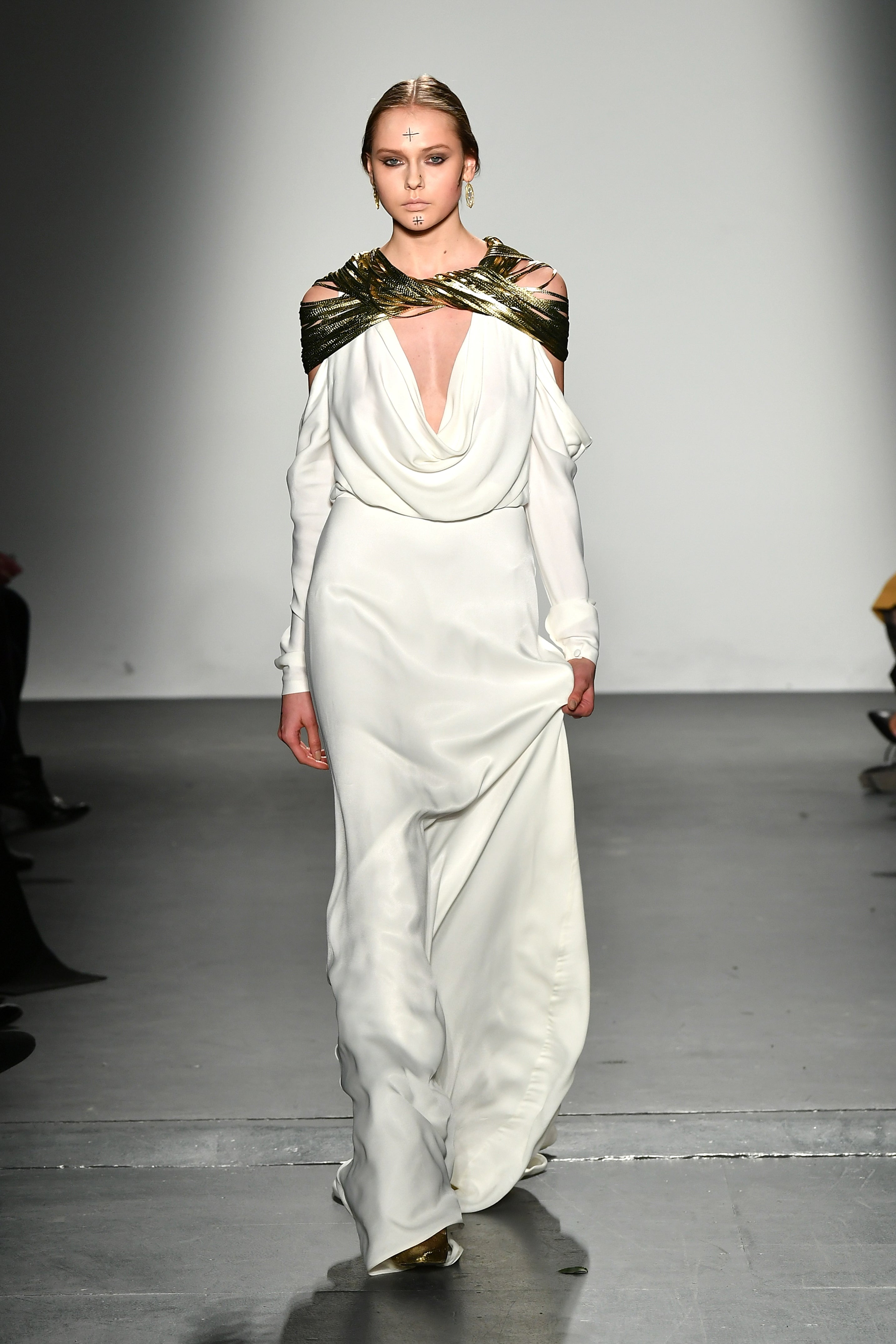 Laser-Cut Leatherette Viscose Satin Dress White & Gold Laser-Cut Leatherette Viscose Satin Dress White & Gold