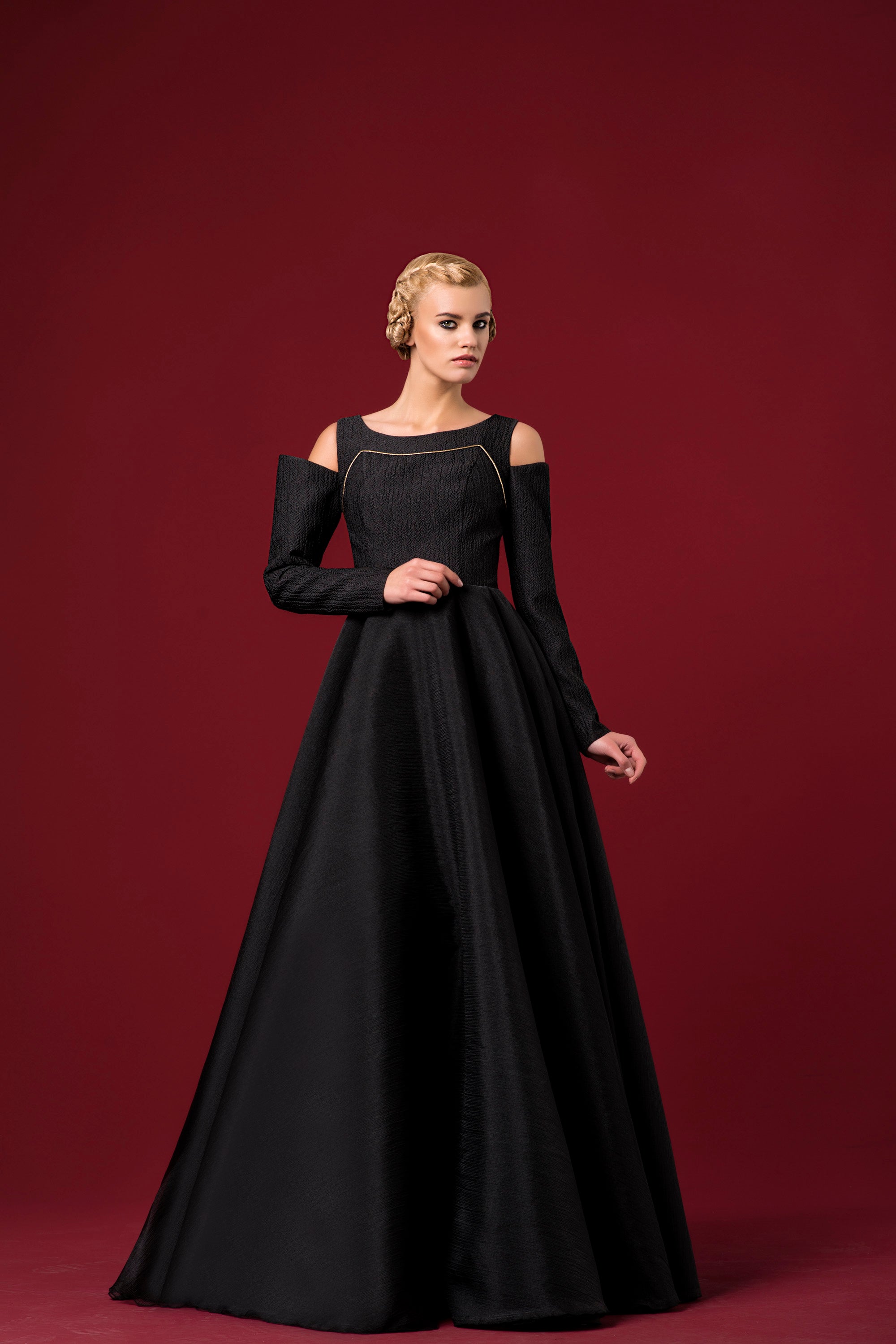 Metallic Piping Detailed Jacquard and Organza Gown John Paul Ataker Metallic Piping Detailed Jacquard and Organza Gown John Paul Ataker