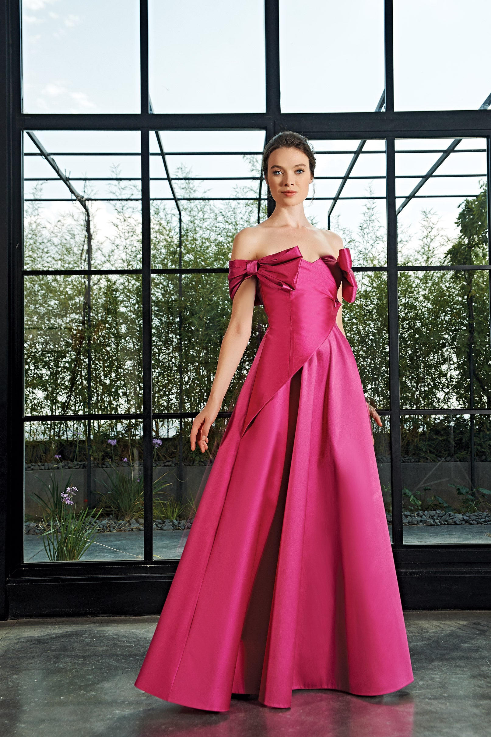 Bow Sleeve Detailed Gown Red Bow Sleeve Detailed Gown Red