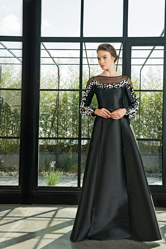 3D Flower and Organza Detailed Taffeta Gown