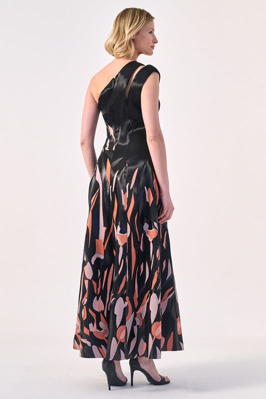 Fierce Elegance: The One-Shoulder Slit Gown