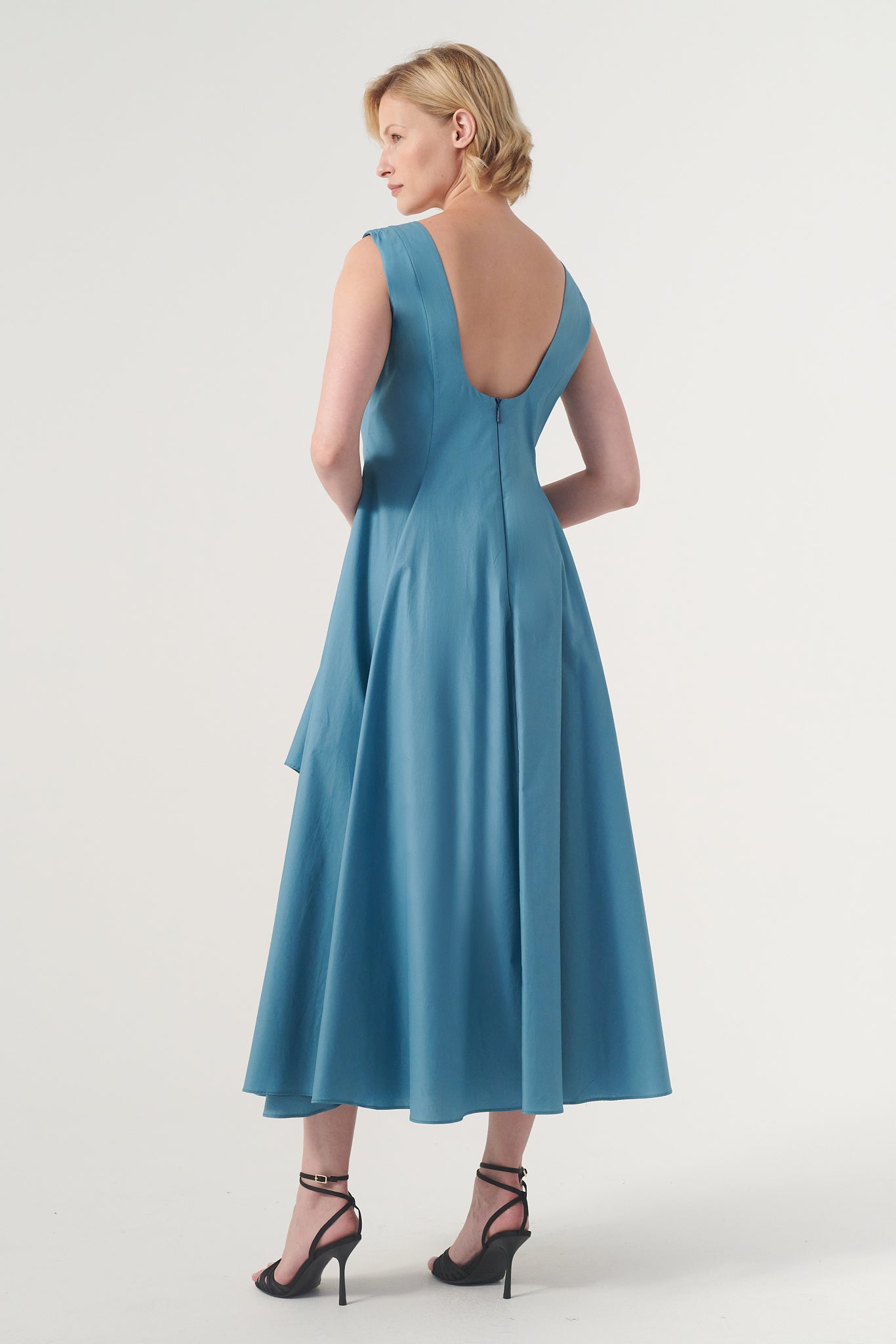 Scoop Neck, Open Back, Asymmetric Hem With Slit Detail Fit And Flare M John Paul Ataker Scoop Neck, Open Back, Asymmetric Hem With Slit Detail Fit And Flare M John Paul Ataker