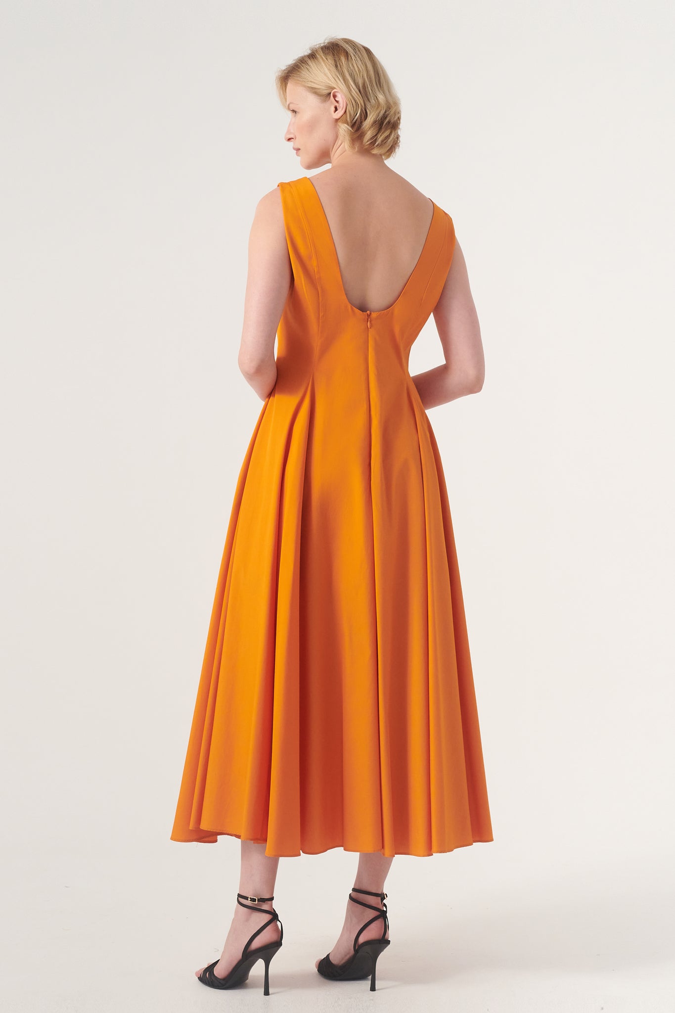 Scoop Neck, Open Back, Asymmetric Hem With Slit Detail Fit And Flare M John Paul Ataker Scoop Neck, Open Back, Asymmetric Hem With Slit Detail Fit And Flare M John Paul Ataker