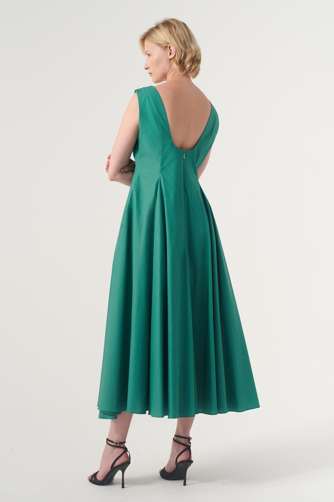 Scoop Neck, Open Back, Asymmetric Hem With Slit Detail Fit And Flare M John Paul Ataker Scoop Neck, Open Back, Asymmetric Hem With Slit Detail Fit And Flare M John Paul Ataker