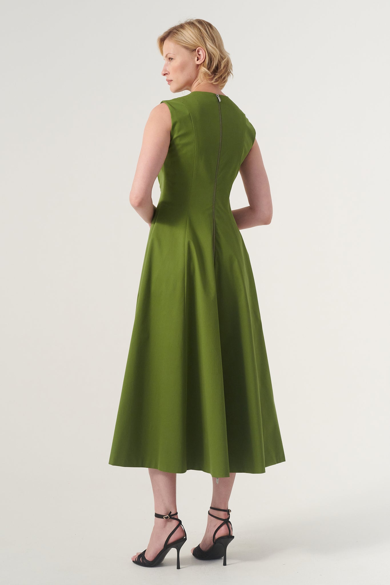 Jewel neckline midi-length A-line dress John Paul Ataker Jewel neckline midi-length A-line dress John Paul Ataker