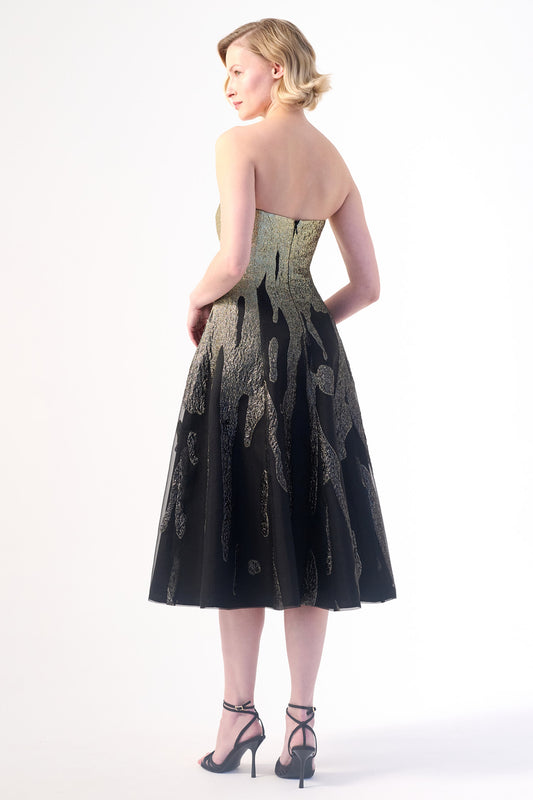 A dazzling strapless A-line cocktail dress