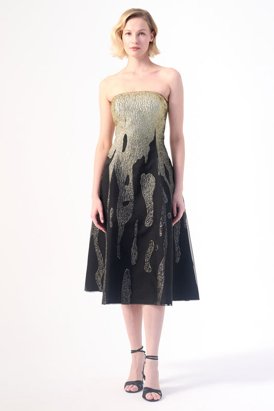 A dazzling strapless A-line cocktail dress