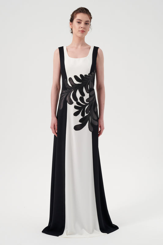 Two-Tone Scoop Neckline Appliqués Detail Long Dress