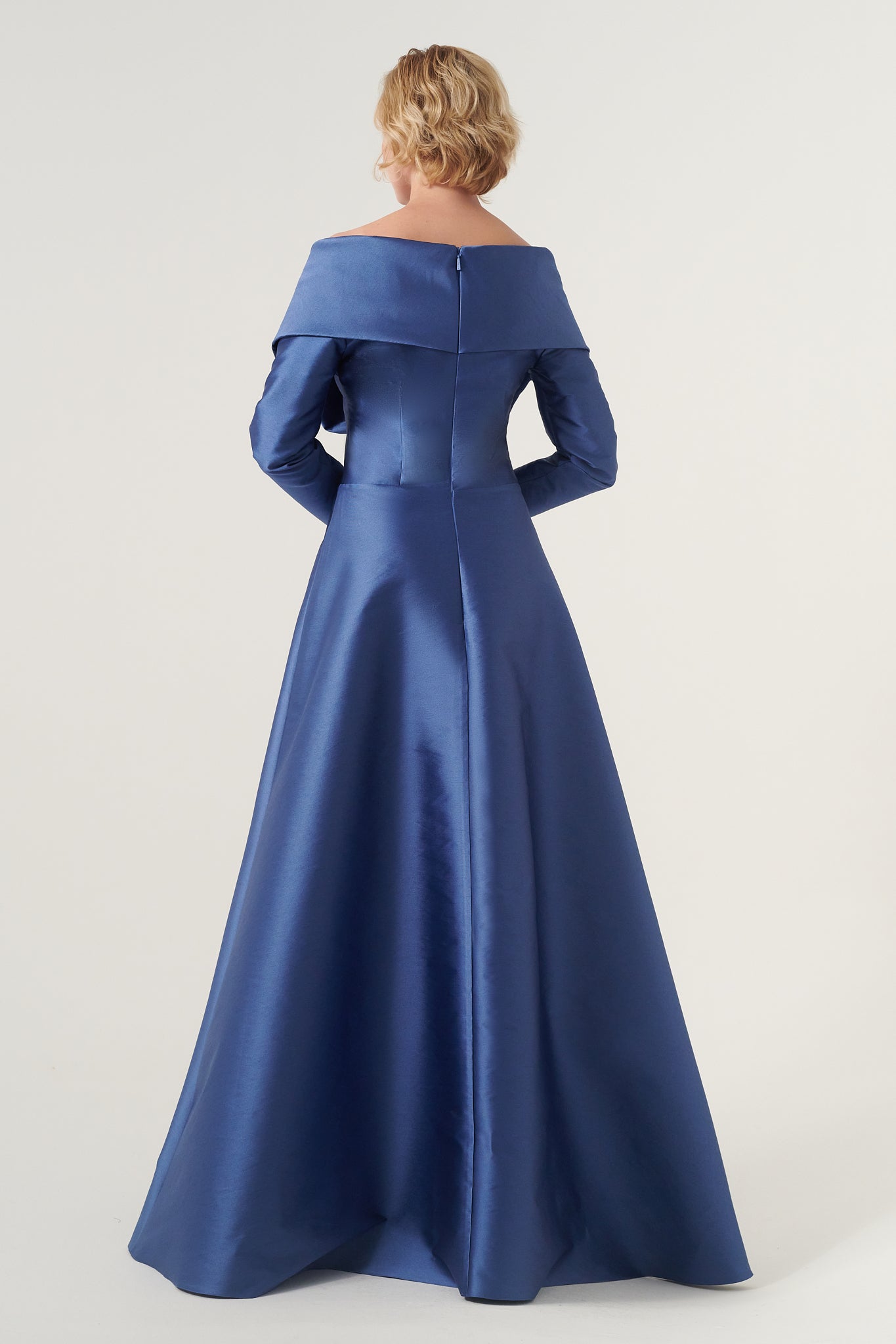 Portrait collar long-sleeve floor-length ball gown John Paul Ataker Portrait collar long-sleeve floor-length ball gown John Paul Ataker