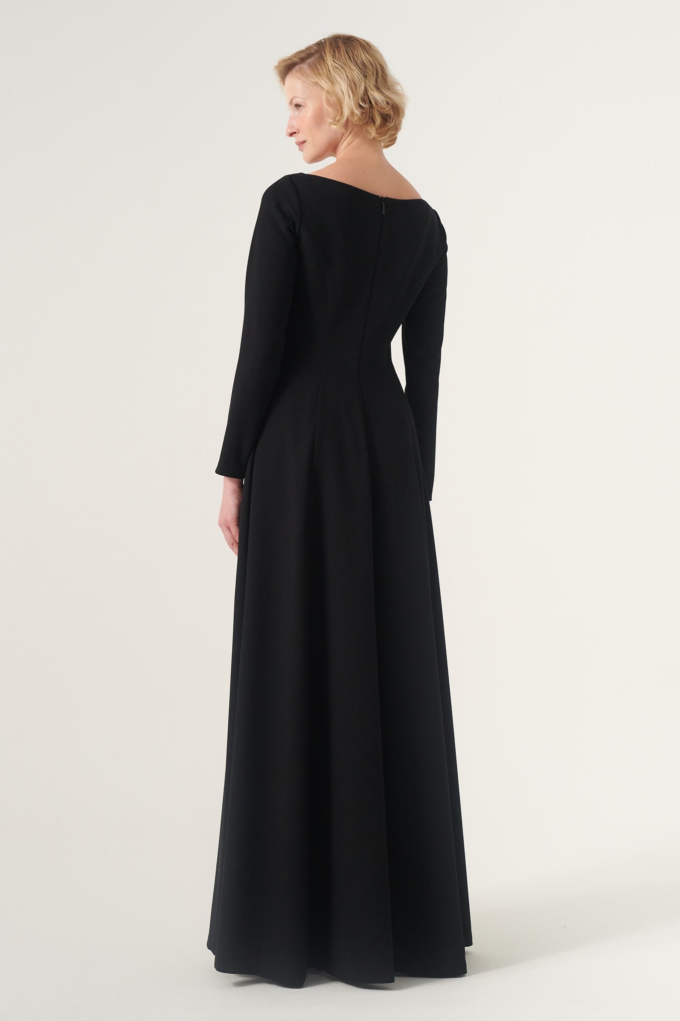 Boat neckline long-sleeved three-dimensional floral long gown John Paul Ataker Boat neckline long-sleeved three-dimensional floral long gown John Paul Ataker