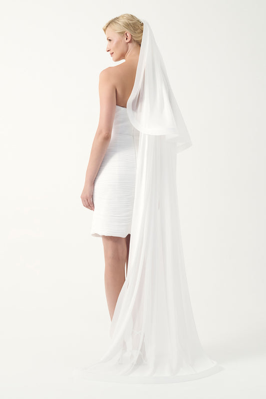 short bridal dress with detachable veil