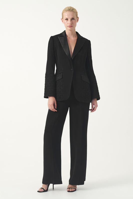 Tailored Weave Elegance