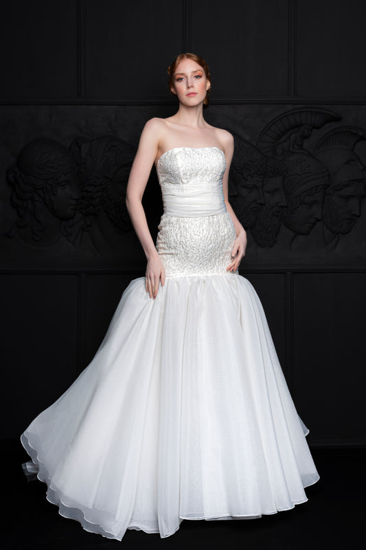 Two Tone Strapless Layered Tulle Skirt Detail Bridal Gown