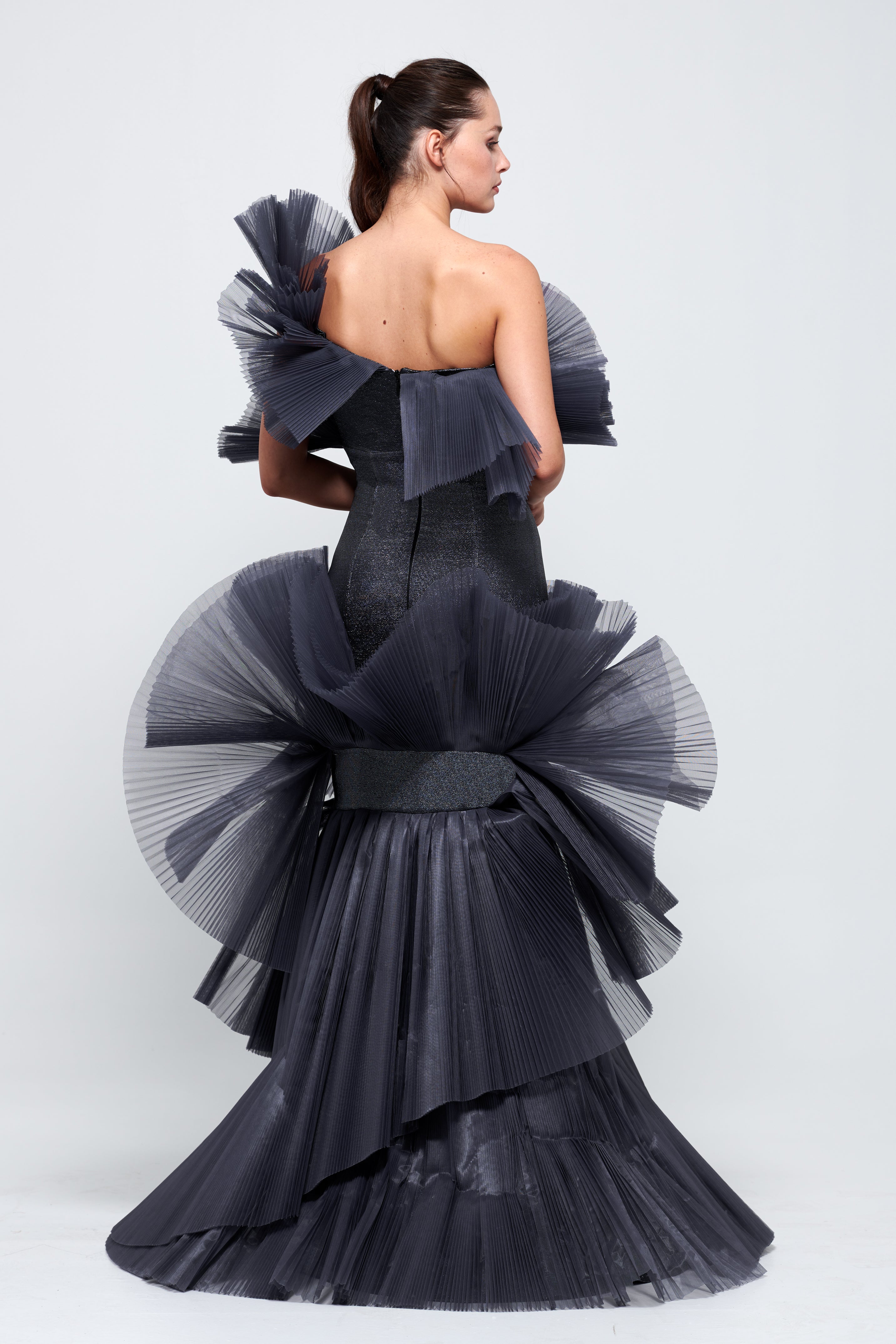 Plisse Bow Detailed One-Shoulder Long Fluffy Gown John Paul Ataker Plisse Bow Detailed One-Shoulder Long Fluffy Gown John Paul Ataker