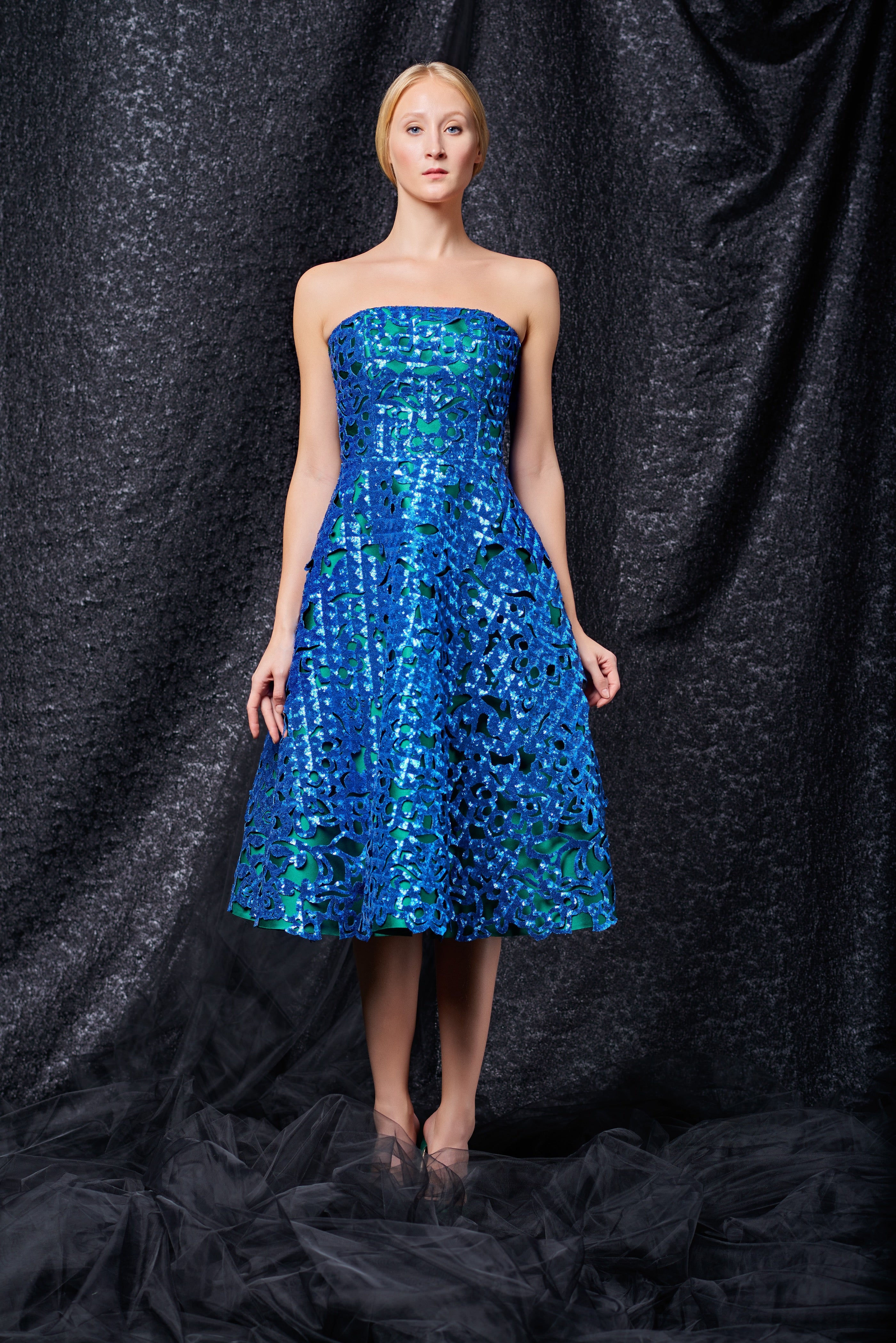 sequin taffeta dress Amazon.com: Adrianna Papell Studio Women's Sequin Taffeta Gown, Navy, 4 : Clothing, Shoes & Jewelry
