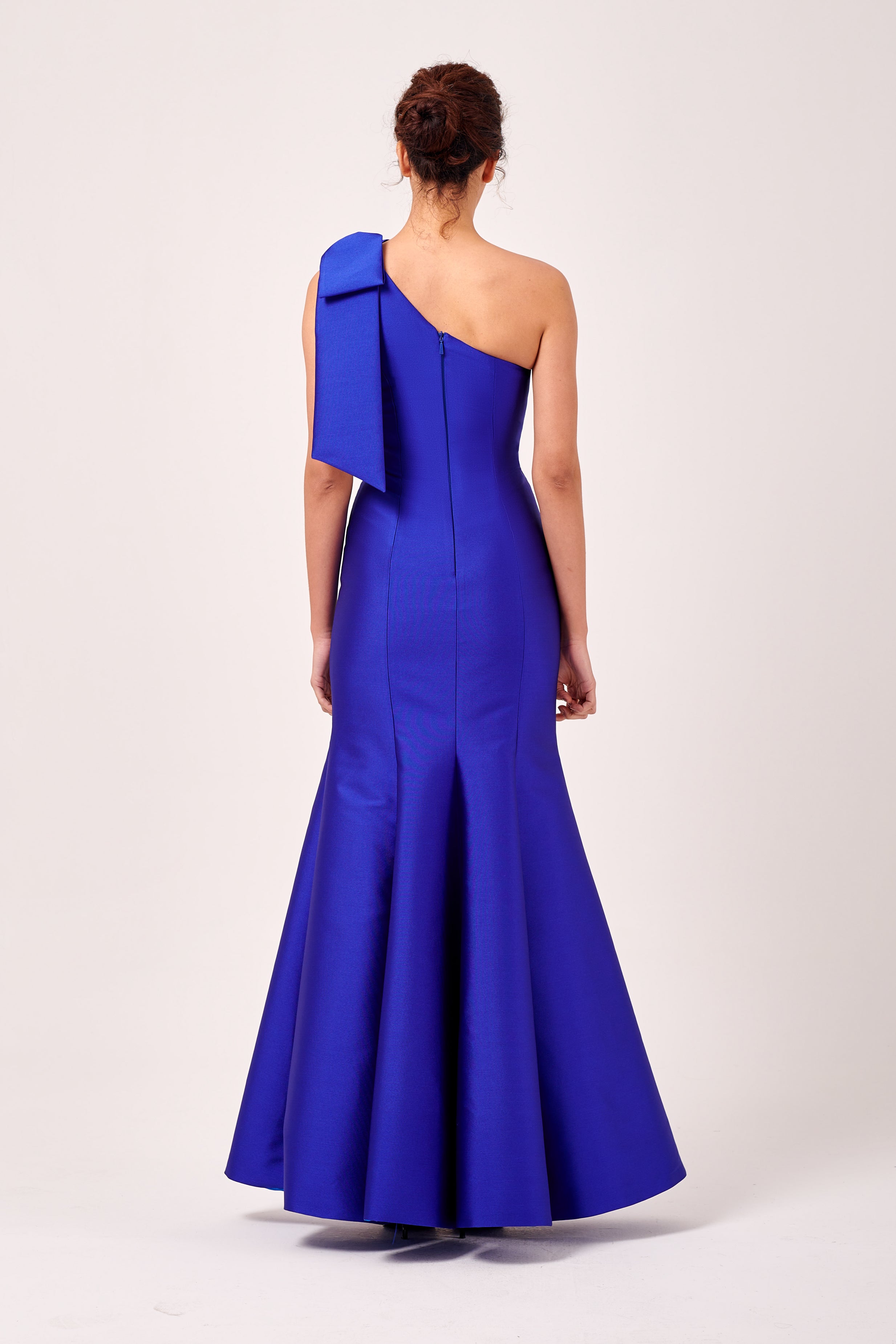 Silk and Wool Dress with One Shoulder Bow Detail and Fit to Flare Skir John Paul Ataker Silk and Wool Dress with One Shoulder Bow Detail and Fit to Flare Skir John Paul Ataker