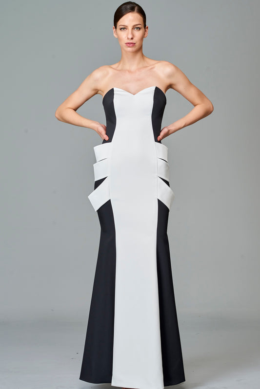 Sweetheart Strapless Neckline Gown